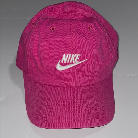Nike Fuchsia Sports Cap - Picture 1 of 6
